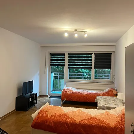 Privat And In Laatzen *